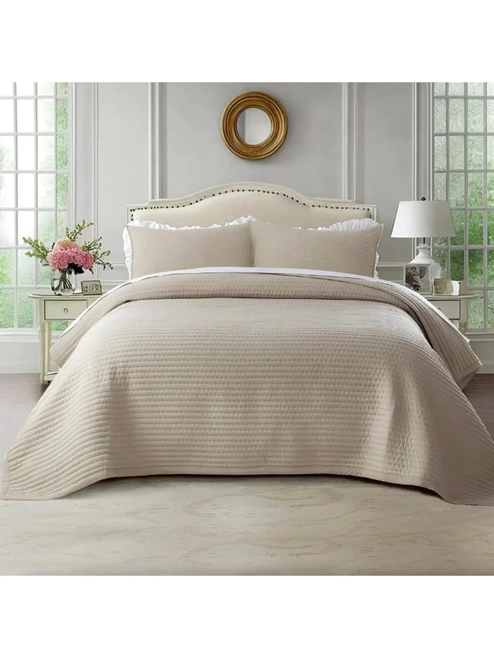 Soft Lightweight Oversized Queen Quilt Set 102x106, Cozy 3-Layer Bedding